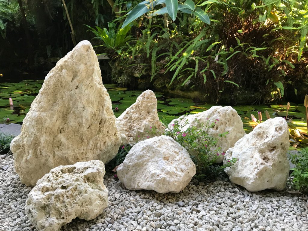 琉球石灰岩アレンジメント琉球石灰岩原石のエクステリア坪庭